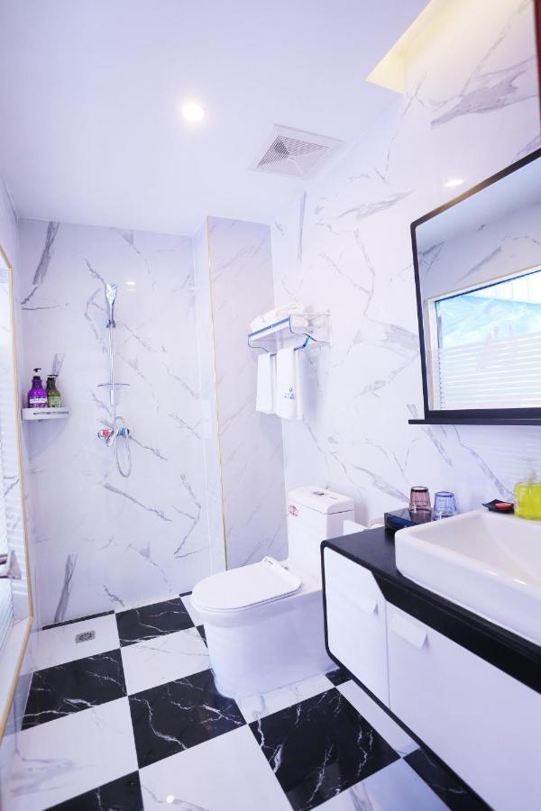 Kunming Mengda Holiday Hotel Εξωτερικό φωτογραφία
